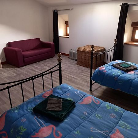 Le Papillon Villa Savigne Luaran gambar