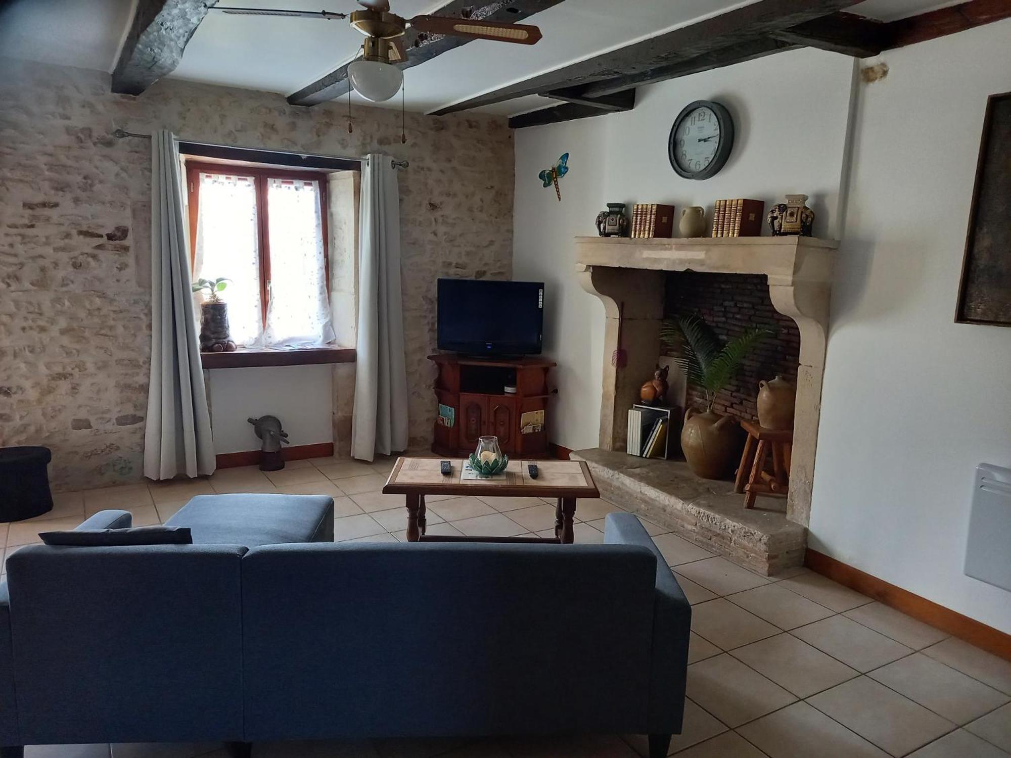 Le Papillon Villa Savigne Luaran gambar